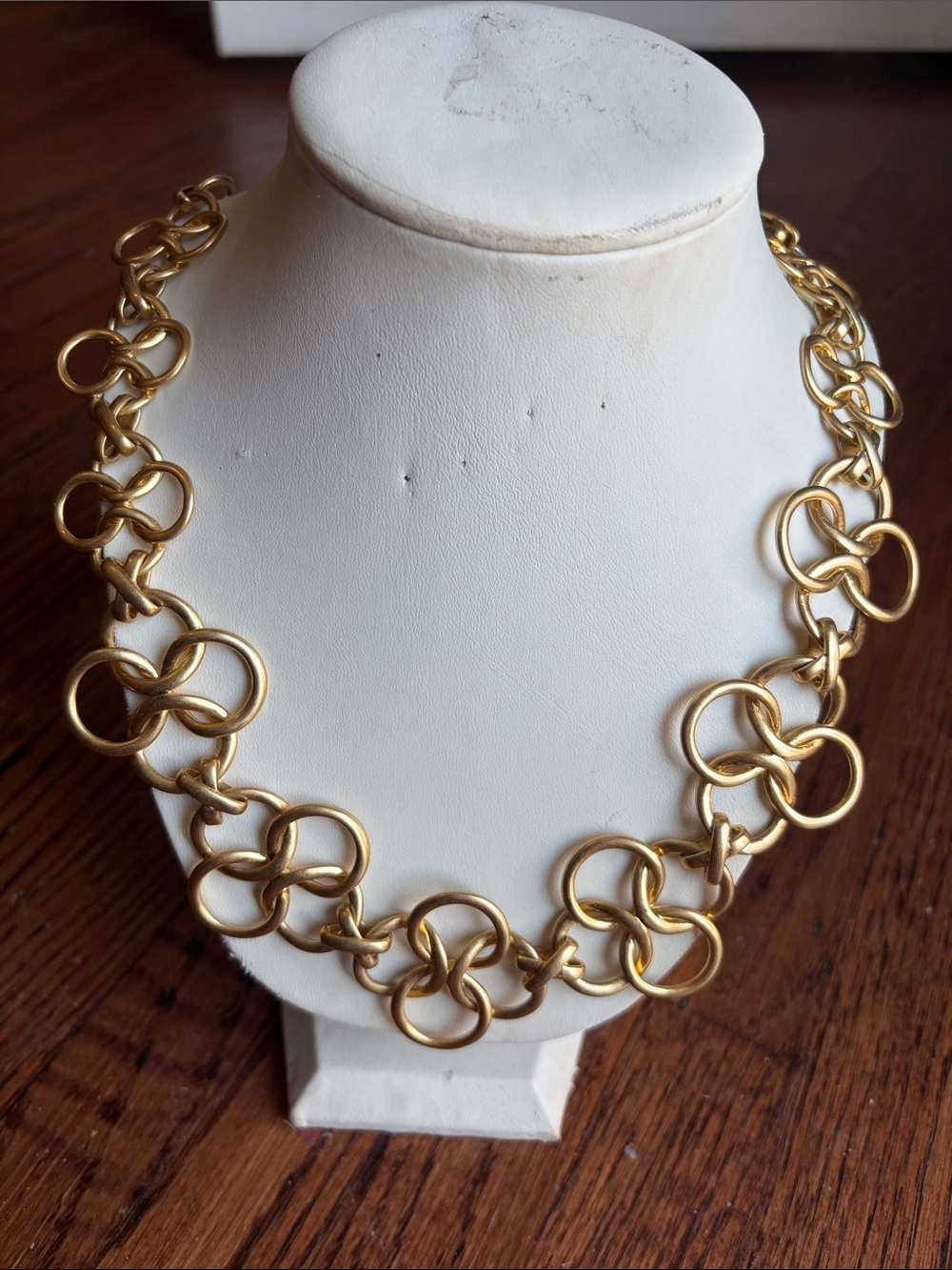 Stella & Dot Gold Interlinked Circle Necklace